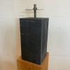 Betonpoer met stelplaat